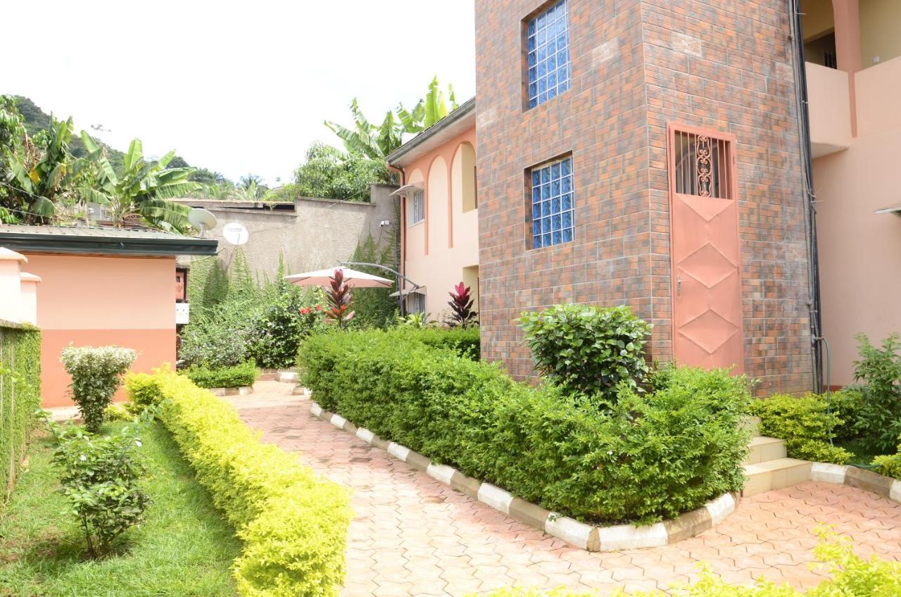 Vegas House Apartment Yaoundé Exterior photo