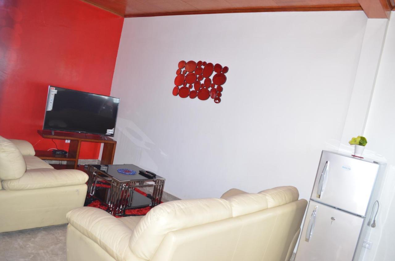 Vegas House Apartment Yaoundé Exterior photo